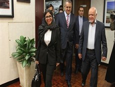 طهران وكاراكاس تبحثان سبل تطوير التعاون النفطي