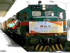 إسلام آباد ترغب بتفعيل خط سكك الحديد بين باكستان-إيران-تركية