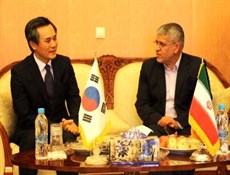 سيئول تدعو لتوسيع العلاقات التجارية والاقتصادية مع طهران