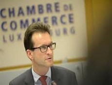 رفع العقوبات المصرفية يمهد لتوسيع العلاقات التجارية مع إيران