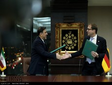 إيران وألمانيا توقعان مذكرة تفاهم لتطوير التعاون في مجال النقل