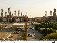 مساعد وزير النفط يرحب برغبة روسيا للإستثمار في مشاريع الغاز الإيرانية