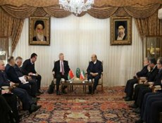 مسؤول بيلاروسي يدعو لتنمية العلاقات الإقتصادية مع إيران