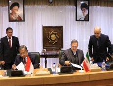 إيران وأندونيسيا توقعان مذكره تفاهم للتعاون المصرفي