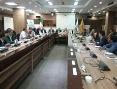 العلاقات التجارية بين إيران والعراق ليست بالمستوى المطلوب