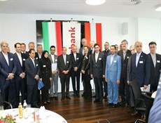 إيران تبرم أول إتفاق مصرفي مع أوروبا بعد الإتفاق النووي