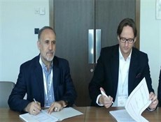 إيران وبولندا توقعان مذكرة تفاهم للتعاون التجاري والمصرفي