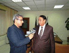 مسؤول باكستاني يعرب عن تفاؤله حول إستئناف العلاقات المصرفية مع طهران