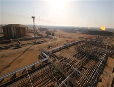 شركات النفط الإيرانية تشارك بمشاريع إعادة إعمار العراق