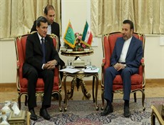 إيران تشدد على ضرورة تعزيز العلاقات الإقتصادية والتجارية مع تركمانستان