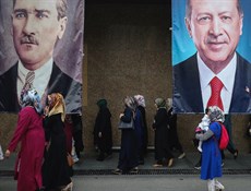 بدء الانتخابات الرئاسية والبرلمانية بتركيا.. واردوغان الأوفر حظا