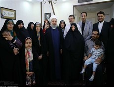 لقاء رئيس الجمهورية مع عوائل الشهداء و المضحين