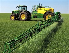 إيران وأرمينيا توقعان إتفاقية تعاون لإنتاج جرارات زراعية