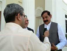 مسؤول باكستاني يدعو إيران للإستثمار في ولاية خيبر بختونخواه