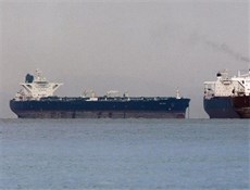 الهند تواصل شراء النفط الايراني