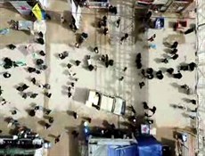 مسيرة الأربعين تبدأ على وقع أقدام الحشود المليونية المعزية ورفع الرايات