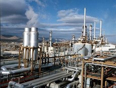 إيران تستهدف تصدير منتجات بتروكيمياوية بقيمة 12 مليار دولار