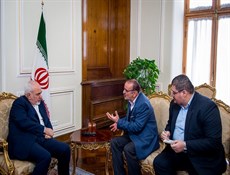 ايران ترفض الحرب وتعتمد الحوار.. ولا تراهن على الخلاف بين ترامب والكونغرس