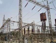 إيران تتسلم مستحقات تصدير الكهرباء إلى لعراق بـ"الدينار" و"اليورو"