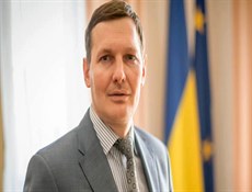 مساعد الخارجية الأوكرانية يعلن تطوير العلاقات التجارية والاقتصادية مع ايران