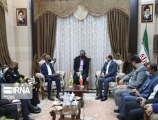 محافظ هرمزكان يدعو لاستبعاد الوسطاء من العلاقات التجارية الإيرانية-الهندية