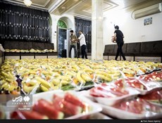 سفرة سحور رمضانية بطول ١٠٠٠ متر في "دولت آباد" بطهران