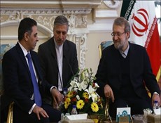 لاريجاني: يجب الحفاظ على وحدة التراب العراقي