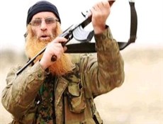 أبو صهيب الفرنسي من الكهنوت المسيحي إلى صفوف "داعش"