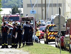 فرنسا: حربنا ضد الإرهاب وليس الإسلام.. وداعش يريد محاربة قيم الإنسانية