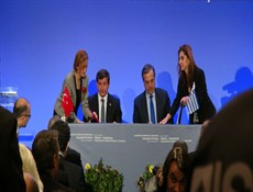 اوغلو: لا نعتزم اقتحام سورية عسكرياً.. واستنفار الجيش على الحدود احترازي