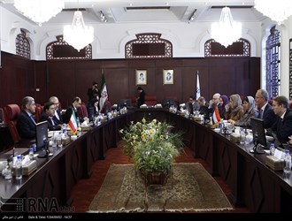 إيران تبرم مذكرة لتطوير التعاون الزراعي مع هولندا