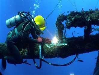 الهند تبحث توريد الغاز من إيران عبر أنبوب تحت البحر