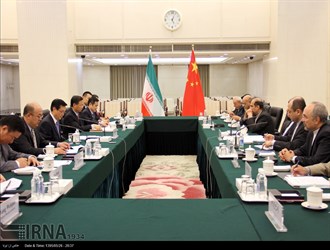 إيران والصين يبدآن بخطة عمل للتعاون الاقتصادي ويوقعان مذكرة تفاهم