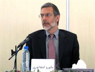 إيطاليا تؤكد على توسيع العلاقات الاقتصادية والصناعية مع إيران