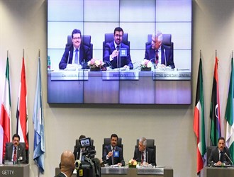 "أوبك" تقرر خفض الإنتاج.. وطهران تقول "المنظمة أثبتت أنها مازالت حية"