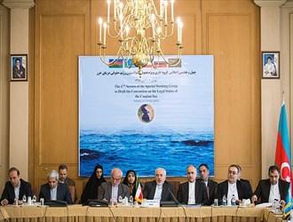 ظريف: ايران مستعدة لتقديم التسهيلات لنقل الطاقة من الدول الساحلية الى بحر عمان