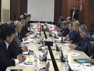 إيران وأندونيسيا تطوران التعاون في مجالات النفط والغاز والبتروكيماويات