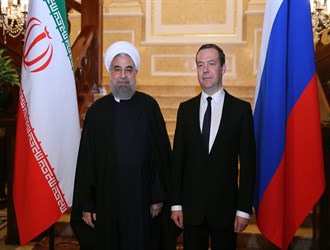الرئيس روحاني خلال لقائه مدفيديف : العلاقات بين موسكو وطهران اكتسبت زخما إيجابيا
