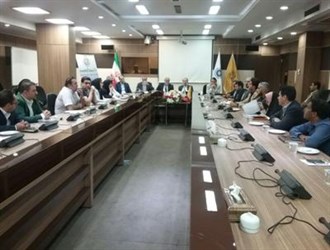 العلاقات التجارية بين إيران والعراق ليست بالمستوى المطلوب