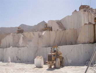 أفغانستان تدعو إيران للإستثمار في قطاع المناجم