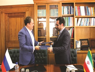 إيران وروسيا توقعان مذكرة تفاهم في مجال تمويل المشاريع
