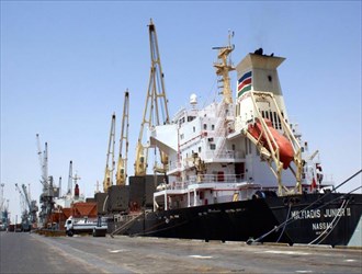 العراق استورد سلعاً بقيمة 52 مليار دولار في 2016