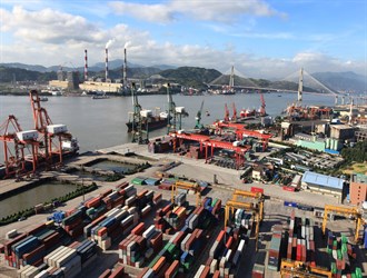 61 مليار دولار.. حجم التجارة الخارجية للسلع غير النفطية الإيرانية