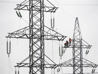 سوريا توقّع مع إيران وروسيا مشاريع بتريليوني ليرة