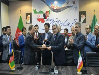 إيران وأفغانستان توقعان مذكرة للتعاون في مجال النقل البري