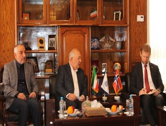 سفير النرويج يدعو لتطوير العلاقات التجارية مع إيران