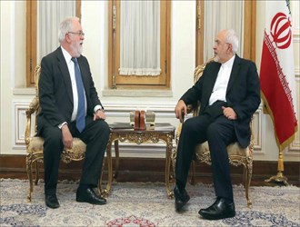 وزير الخارجية يستقبل مفوض الاتحاد الاوروبي لشؤون الطاقة