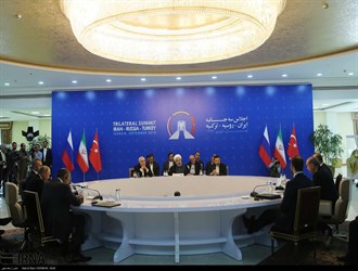 قمة رؤساء جمهورية ايران وروسيا وتركيا