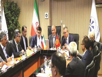 السفير القرغيزي: أوراسيا حريصة على تعزيز العلاقات التجارية مع إيران