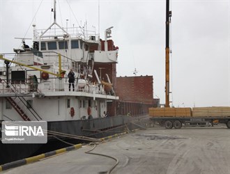 صادرات دشت آزادكان الإیرانیة إلى العراق تبلغ مليار دولار